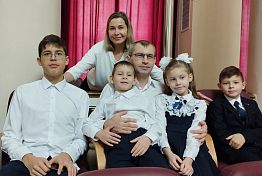 В Пензе наградили многодетных мам В Пензе наградили многодетных мам