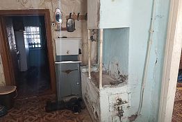 Смертоносный прыжок: В Тамале хозяин дома покалечил гостя
