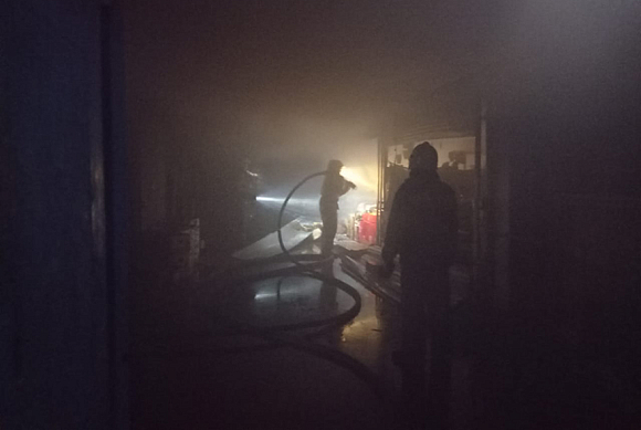 В Пензе здание на ул. Аустрина тушили 36 пожарных