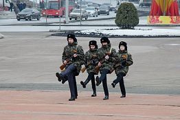 За март в акции «Пост №1» приняли участие ученики 12 школ