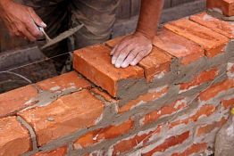 В Земетчине два дома возводились без разрешения на строительство