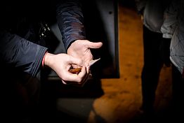 23-летняя кузнечанка попалась с наркозакладкой