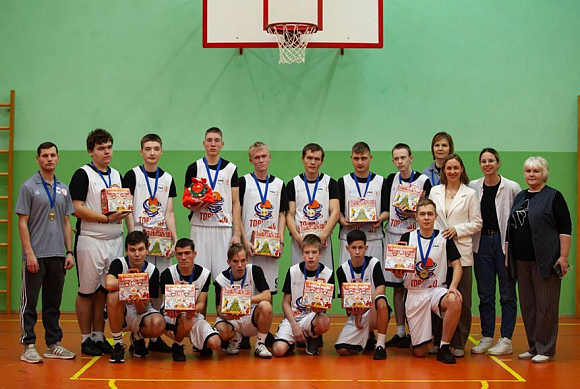 Команда по адаптивному баскетболу из Пензы сыграла выездной матч в Саранске