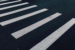 В Пензе сразу два автомобиля сбили женщину на Кижеватова