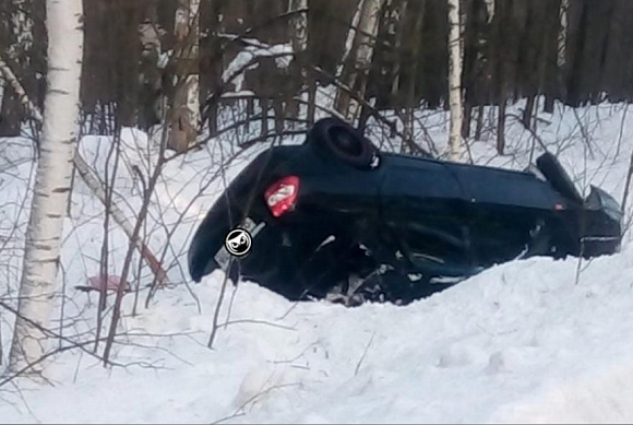 Под Пензой перевернулся на крышу легковой автомобиль