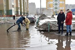 С улиц Пензы откачивают воду