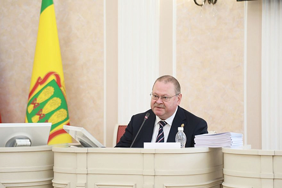 Депутаты Заксобра поддержали предложения губернатора Олега Мельниченко