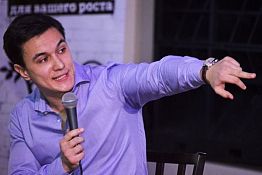 Владислав Жуковский: «Придется затянуть пояса еще года на два» Владислав Жуковский: «Придется затянуть пояса еще года на два»