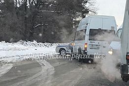 В Пензе автомобиль ДПС столкнулся с маршруткой