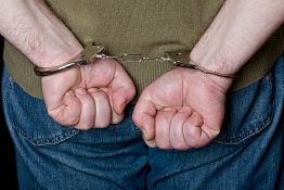 В Питере задержали пензенца, подозреваемого в изнасиловании 9-летней давности В Питере задержали пензенца, подозреваемого в изнасиловании 9-летней давности