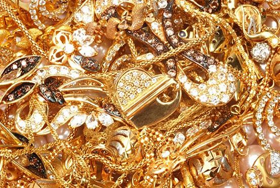 В Пензе ювелир использовал пробу для поддельных золотых украшений