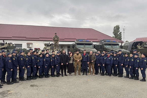 Пензенцы в гостях у бойцов ОМОНа||Фото: министерство региональной безопасности Пензенской области Пензенские «тигры» встретились в Грозном с бойцами отряда «Ахмат-1»