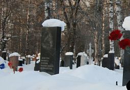 В Пензе на кладбище установлены указатели к местам захоронения известных людей В Пензе на кладбище установлены указатели к местам захоронения известных людей
