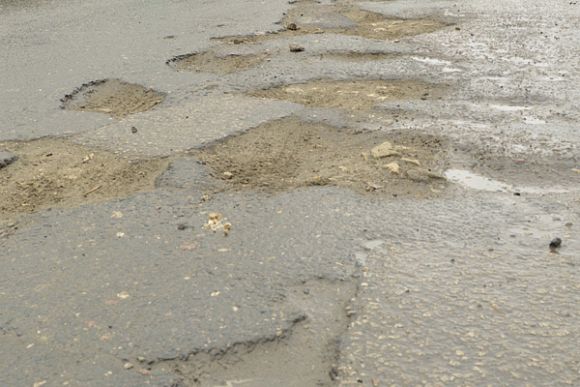 В Пензе реконструкции дороги на Ахуны мешают грузовики