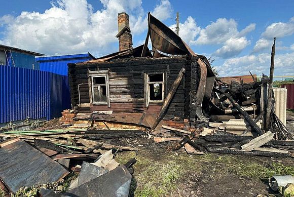 Пензенский СК показал фото с места смертельного пожара в Городищенском районе