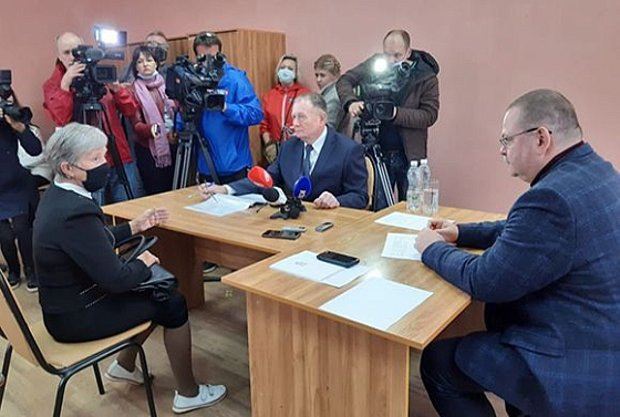 Олег Мельниченко провел прием граждан в Пензенском районе