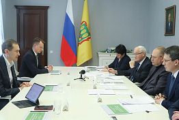 Олег Мельниченко и первый заместитель председателя правления Сбербанка обсудили сотрудничество для развития региона Олег Мельниченко и первый заместитель председателя правления Сбербанка обсудили сотрудничество для развития региона