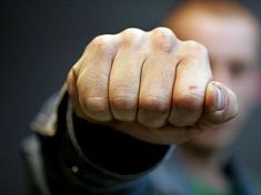 В Пензенской области мужчина до смерти избил свою сестру