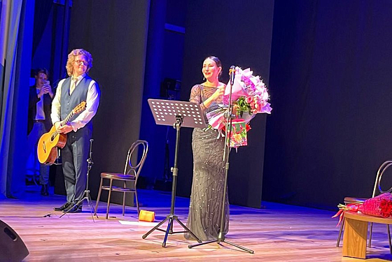 В Пензе Алика Смехова посетила основанное ее предком предприятие