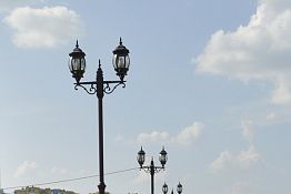 В Пензе установили 10 новых световых опор В Пензе установили 10 новых световых опор