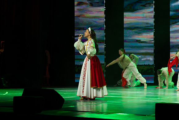 Школьница из Заречного прошла в финал «Родники. Дети-3»