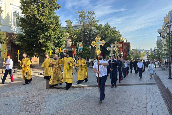 В Пензу привезли мощи святителя Тихона