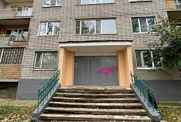 Пьяный пензенец столкнул 17-летнюю девушку с пятого этажа Пьяный пензенец столкнул 17-летнюю девушку с пятого этажа
