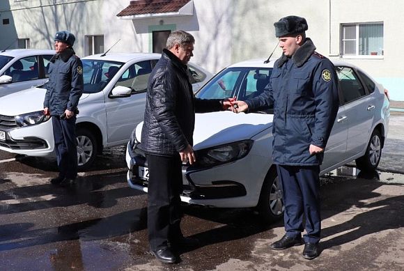 Пензенскому УФСИН передали в пользование 5 автомобилей