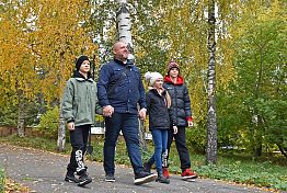 Пензенец Александр Силецкий один воспитывает троих детей Пензенец Александр Силецкий один воспитывает троих детей
