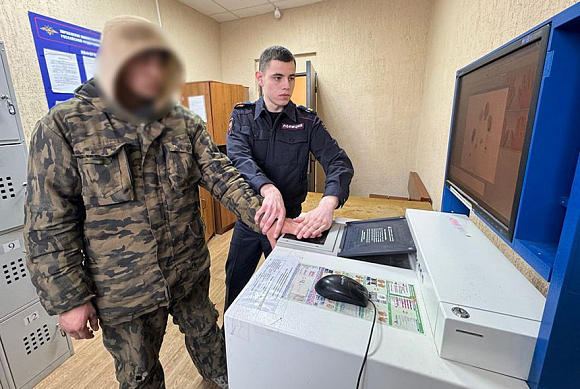 Мужчина не отрицал свою вину||Фото: УМВД В Нижнем Ломове мужчина душил жену, сделавшую ему замечание