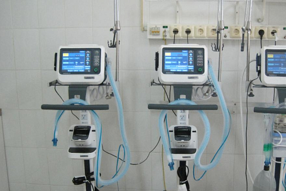 В Кузнецкую межрайонную детскую больницу привезли 3 аппарата ИВЛ