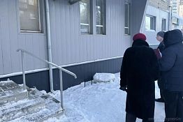 В Пензе выдали более 20 предписаний за плохую уборку снега и сосулек у магазинов