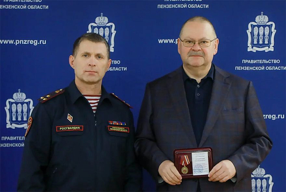 Олег Мельниченко награжден медалью Приволжского ордена Жукова округа Росгвардии