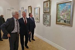 Выставку Никаса Сафронова в Пензе посетил Иван Белозерцев Выставку Никаса Сафронова в Пензе посетил Иван Белозерцев