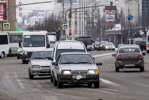 Житель Богословки ездил по поддельному водительскому удостоверению