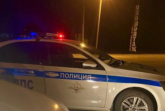 Полицейские Нижнего Ломова помогли автоледи с разряженным аккумулятором