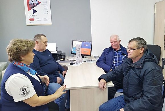 Почти 8 тысяч пензенцев нашли работу с помощью Кадрового центра «Работа России»