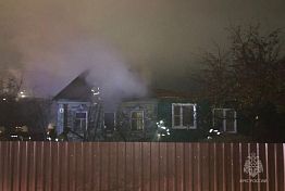 В ночном пожаре на улице Гомельской в Пензе погиб человек В ночном пожаре на улице Гомельской в Пензе погиб человек