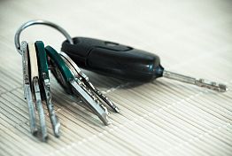 Кузнечанин не заметил потерю ключей и лишился автомобиля