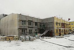 Белозерцев поручил увеличить численность работников на стройке детсада в Заре Белозерцев поручил увеличить численность работников на стройке детсада в Заре