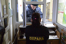 В Пензе Росгвардия проверяет охранников в школах