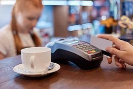 Пензенцы расплачиваются картами в 11 раз чаще, чем снимают с них наличные Пензенцы расплачиваются картами в 11 раз чаще, чем снимают с них наличные