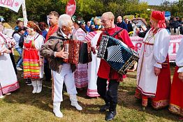 Фестиваль мордовской культуры «Вастома» состоялся в Шемышейке Фестиваль мордовской культуры «Вастома» состоялся в Шемышейке