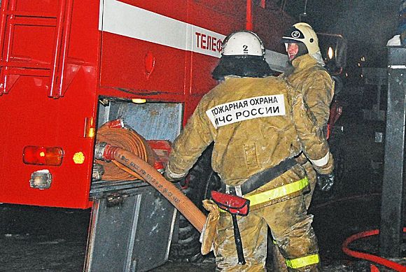 В Пензе при пожаре на улице Станиславского спасли женщину