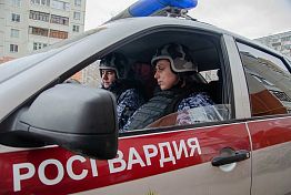 В Пензе грабитель не смог удрать от росгвардейцев В Пензе грабитель не смог удрать от росгвардейцев