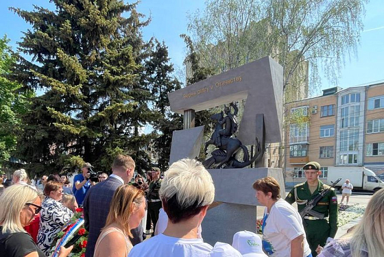 В Пензе открыли памятный знак участникам СВО