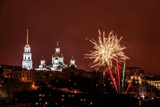 Пензенцам перед праздниками напомнили о запрете пиротехники