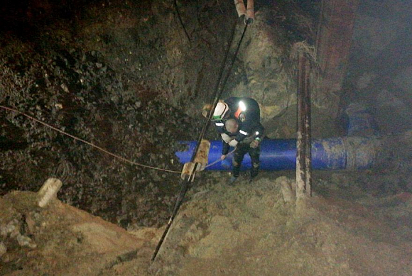 Тот самый котлован||Фото pozhar.pnzreg.ru В Пензе мужчина провалился в разрытый коммунальщиками котлован