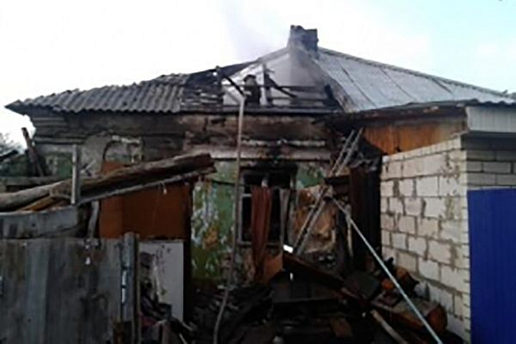 В Кузнецке пожар на ул. Крупской тушили 16 спасателей