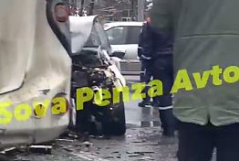 В Пензе на Гагаринском путепроводе произошло жесткое ДТП